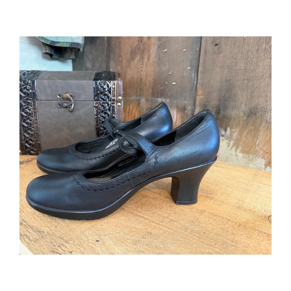 Dansko Black Leather Mary Jane Heels Pumps Size 41 Round Toe Block Heel